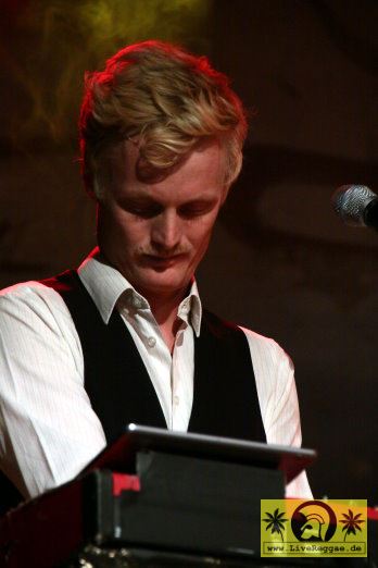 Roy Ellis (Jam) with The Magic Touch - This Is Ska Festival - Wasserburg, Rosslau 21. Juni 2019 (9).JPG